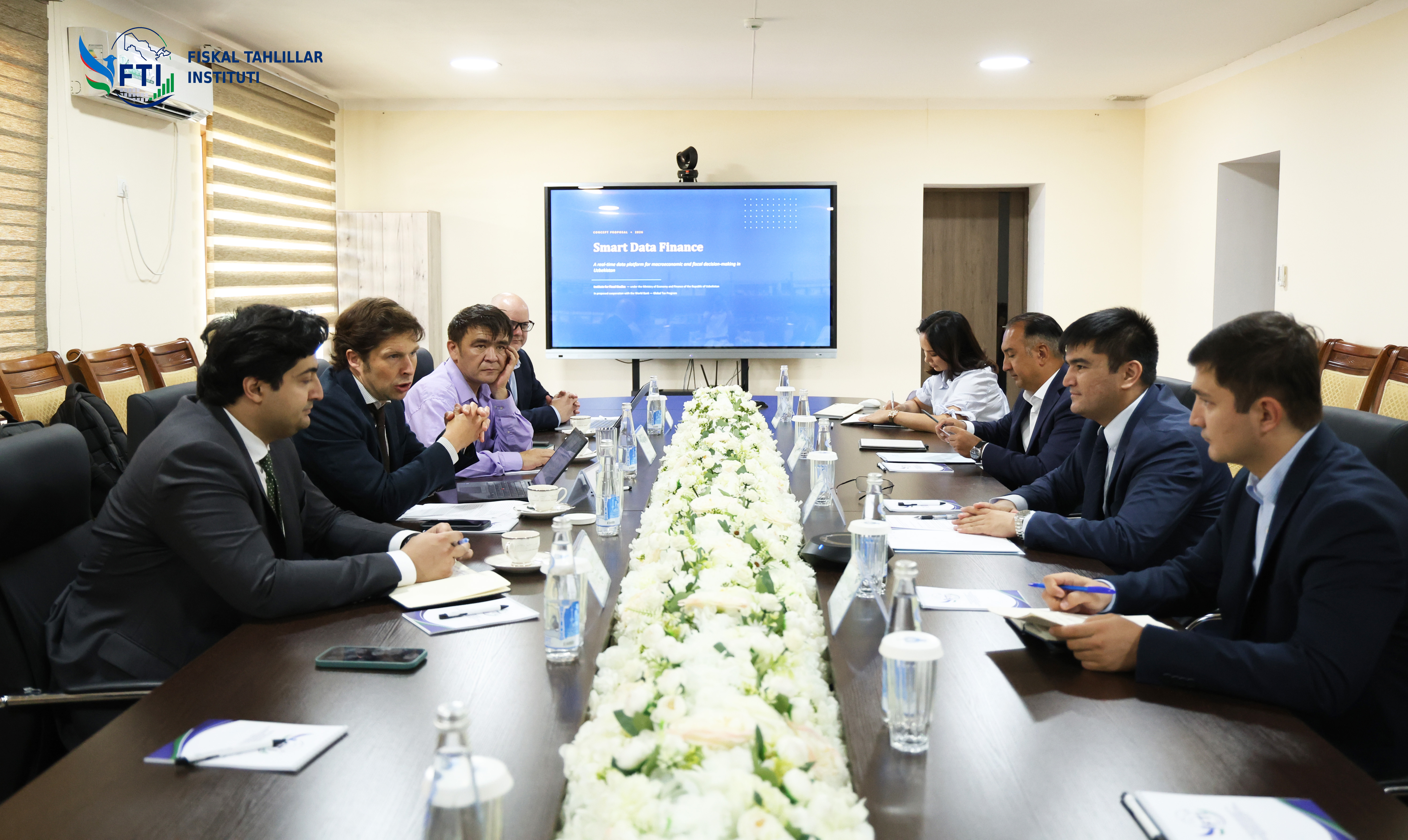 Institute Explores the Possibility of Creating a Database for Analysis
